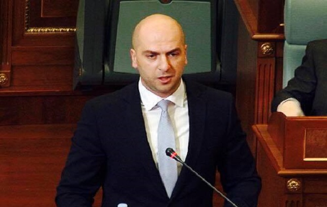 „Vojska Kosova – stvaranje političke vatre, dim će osetiti i region“