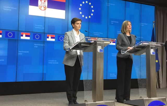 Mogerini: Priština treba da povuče takse
