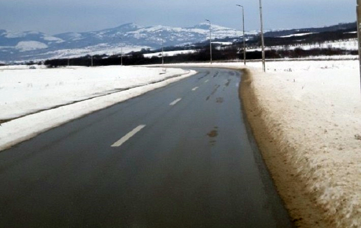 Nakon snežnih padavina u opštini Gračanica putevi prohodni