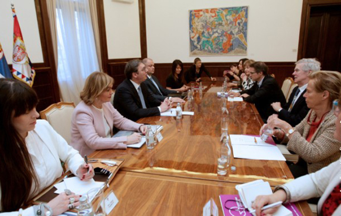 Vučić: Dijalog zamrznut protivpravnim merama