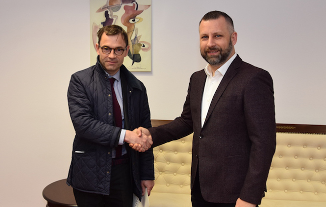 „Dijalog jedini način rešavanja problema na Kosovu“