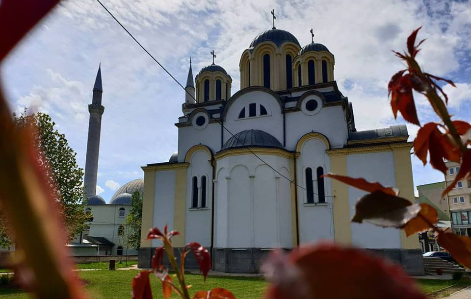 Raseljeni Uroševčani došli u svoj grad