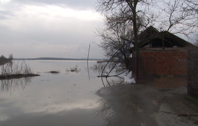 Hidrometeorološki institut Kosova i Agencija za vanredne situacije upozoravaju na poplave Poplave Foto arhiva Kim)