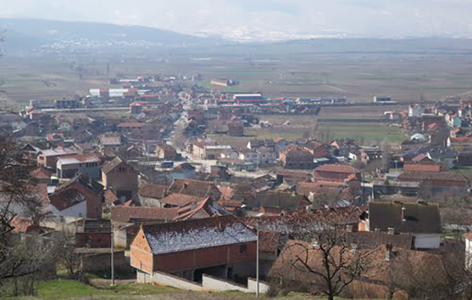 N1: Srbin, osumnjičen za zločin nad albanskim civilima, izručen Kosovu