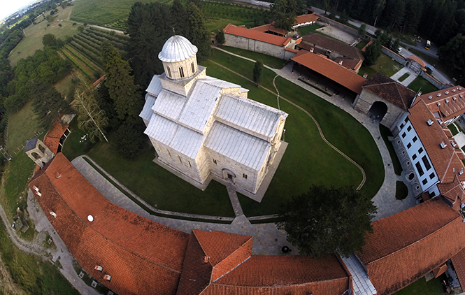 Kosnet: Put u Dečanskoj klisuri ilegalan