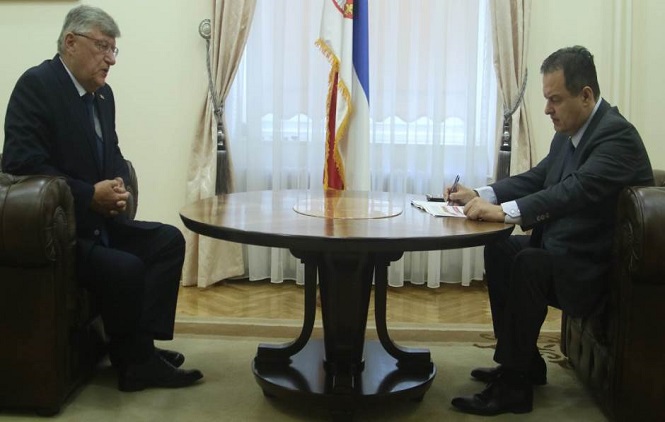 Dačić informisao ambasadore iz Srbije o stanju na Kosovu