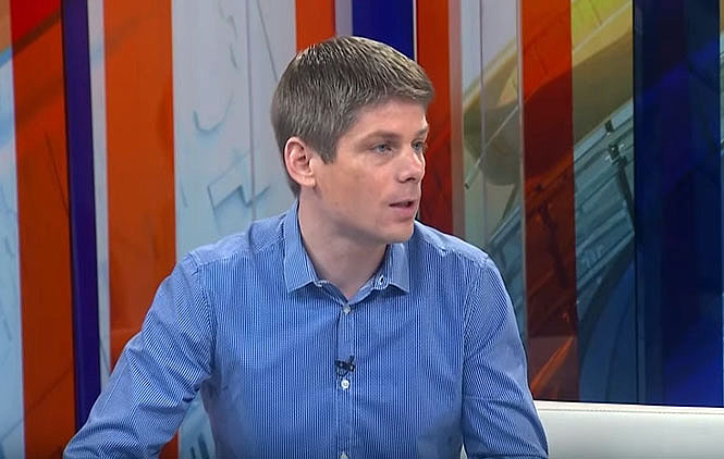 „Smeta im to što na Zapadu iznosim istinu o položaju Srba“