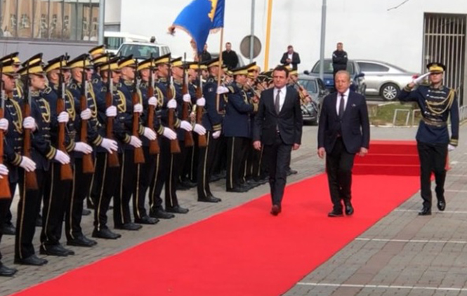 Kurti preuzeo dužnost premijera