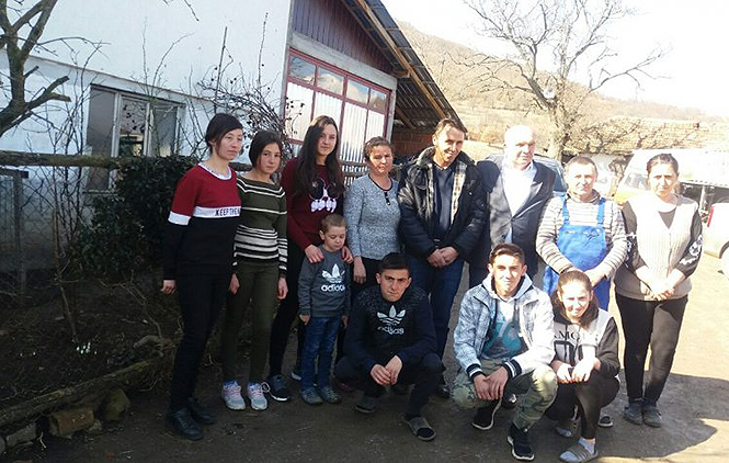 Sedmočlana porodica Đokić vratila se u Novo Brdo