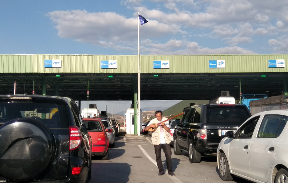 Sinoć zaplenjeni biber-sprej, „nacionalistički pamfleti“, automobil sa italijanskim tablicama…