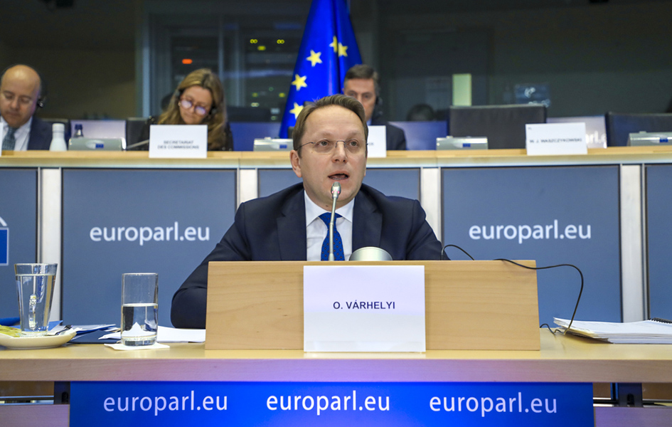 Varhelji: Pandemija zacementirala veze EU sa Zapadnim Balkanom