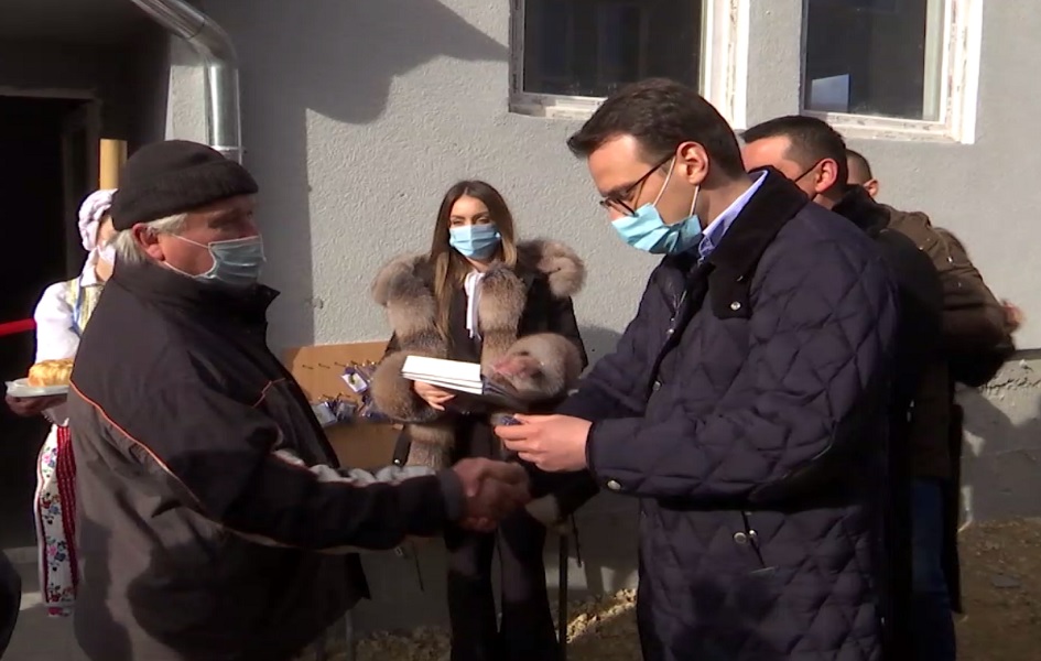 Petković u KM: Gradeći svaku kuću podižemo temelj ostanka i opstanka
