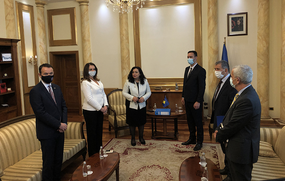 Osmani predala Konjufci dužnost v.d. predsednika Kosova