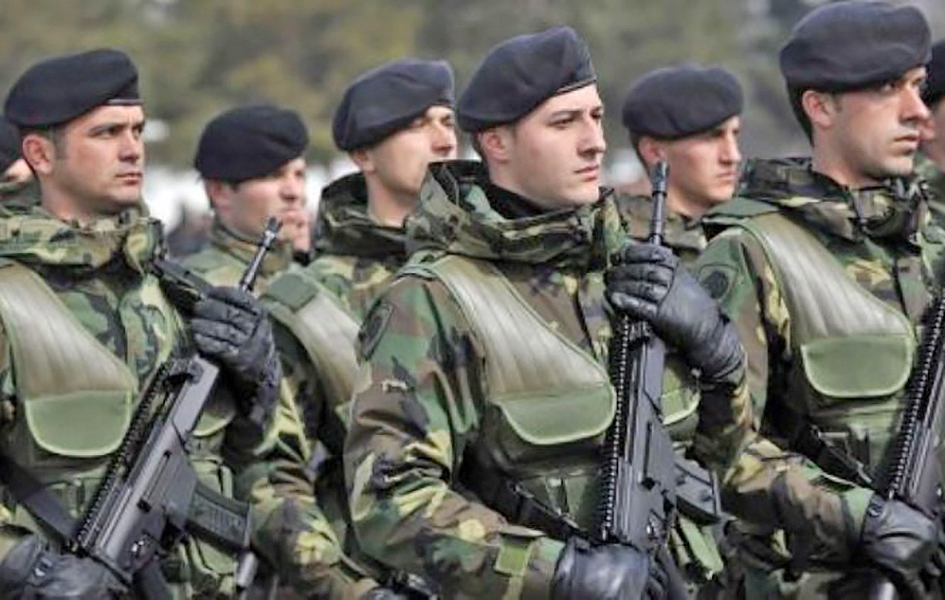 Kosovo obeležava Dan KBS-a Pripadnici Kosovskih bezbednosnih snaga (Foto arhiva Kim)