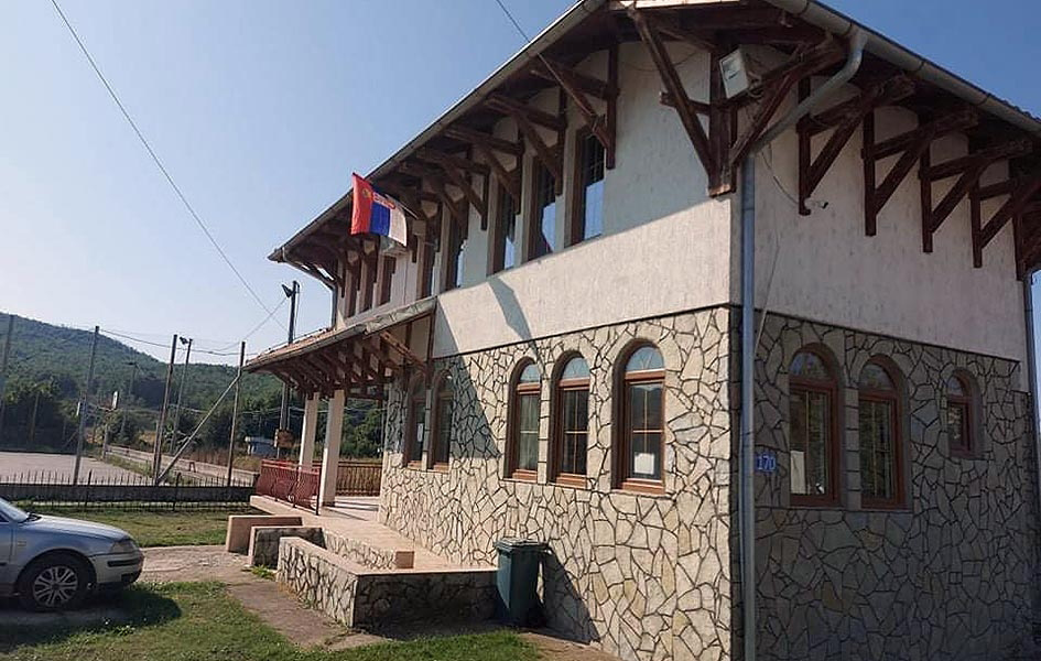 Osojane: Građani i dalje drže u blokadi Privremeni organ