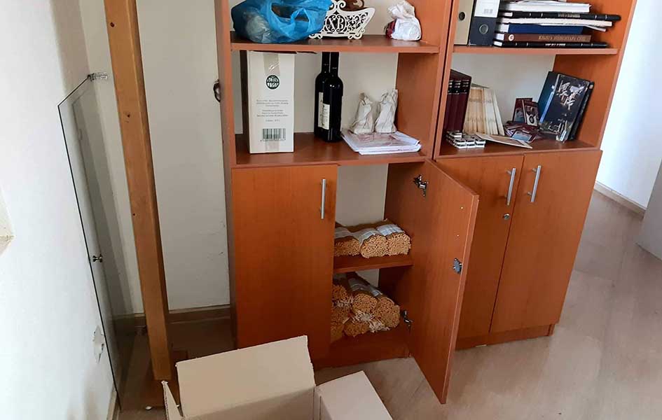 Obijena kancelarija parohije u Dobrotinu
