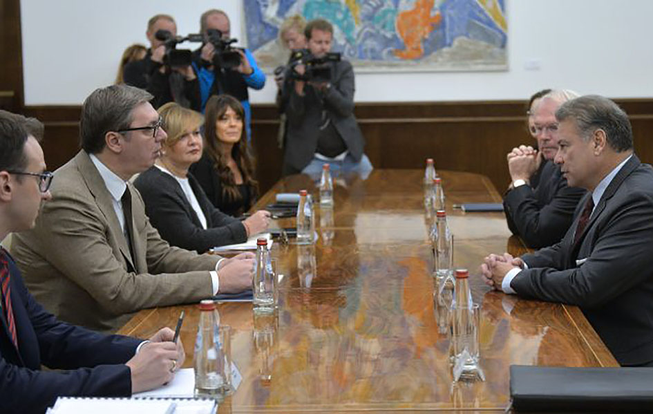Vučić razgovarao sa Eskobarom o mogućnostima za pronalaženje „održivih rešenja“