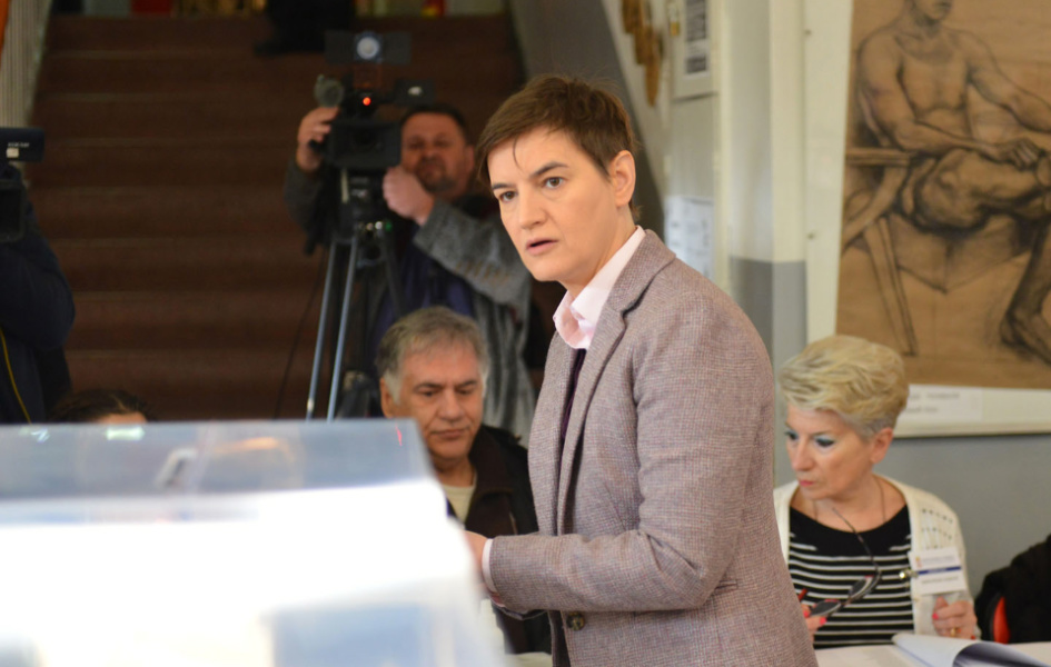 Brnabić: Srbi su saterani uza zid