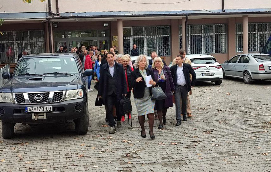 Srbi zaposleni u pravosuđu na severu Kosova zvanično podneli ostavke