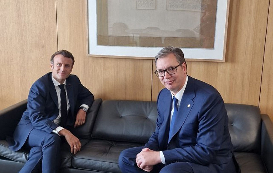 Vučić: Sa Makronom o situaciji na Kosovu