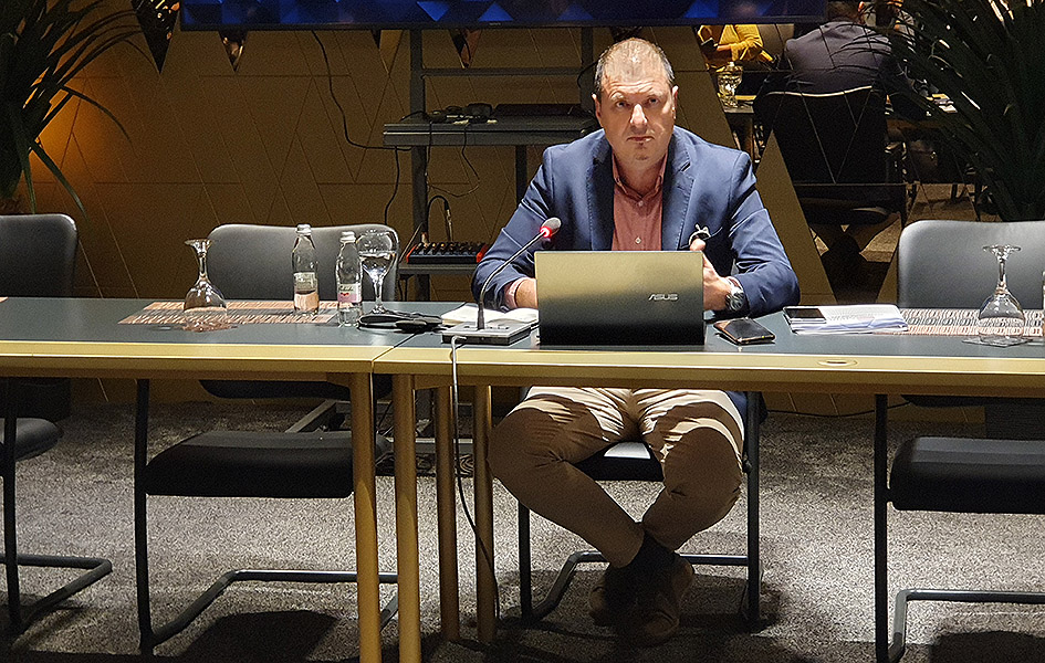 Aktiv pokreće telefonsku liniju za prijavu slučajeva maltretiranja od strane policije