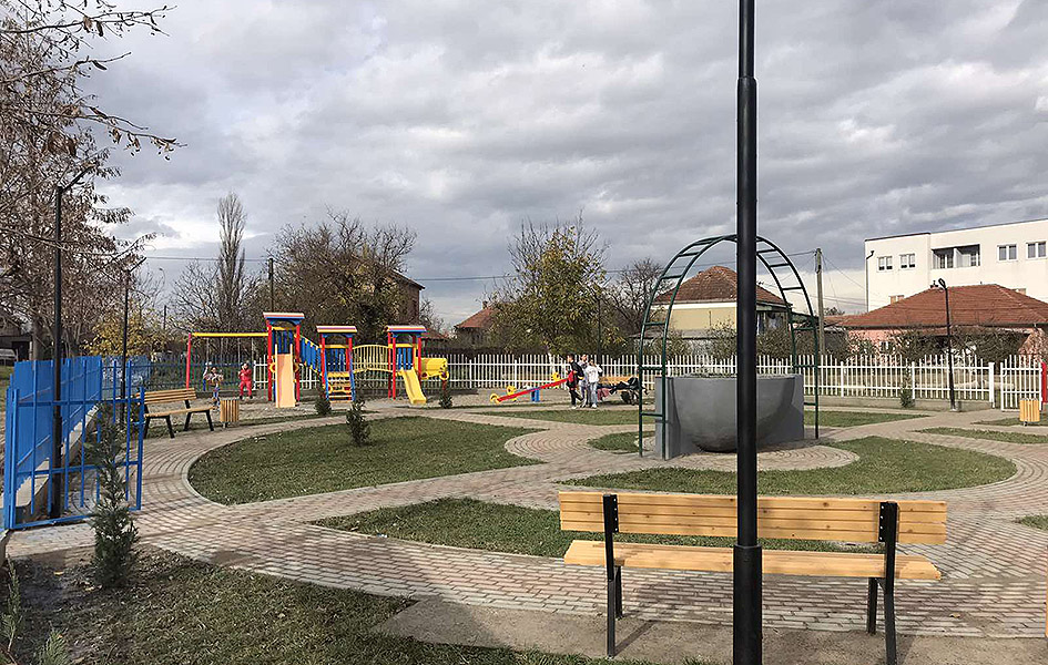 Novi dečji park u Ugljaru