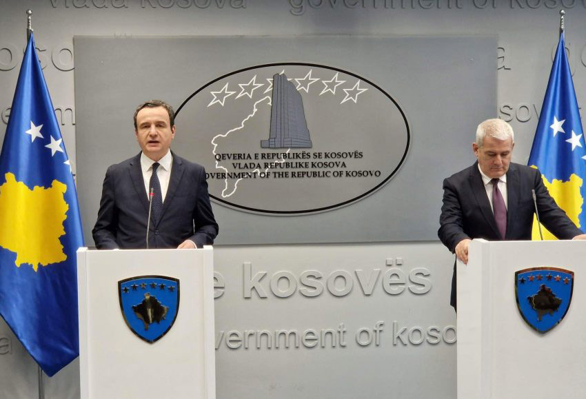 Кurti posle sastanka SB: Srbija preti ratom i povratkom vojnih snaga