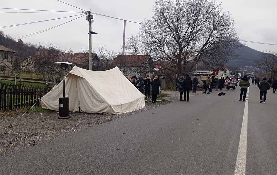 Šesti dan barikada na severu