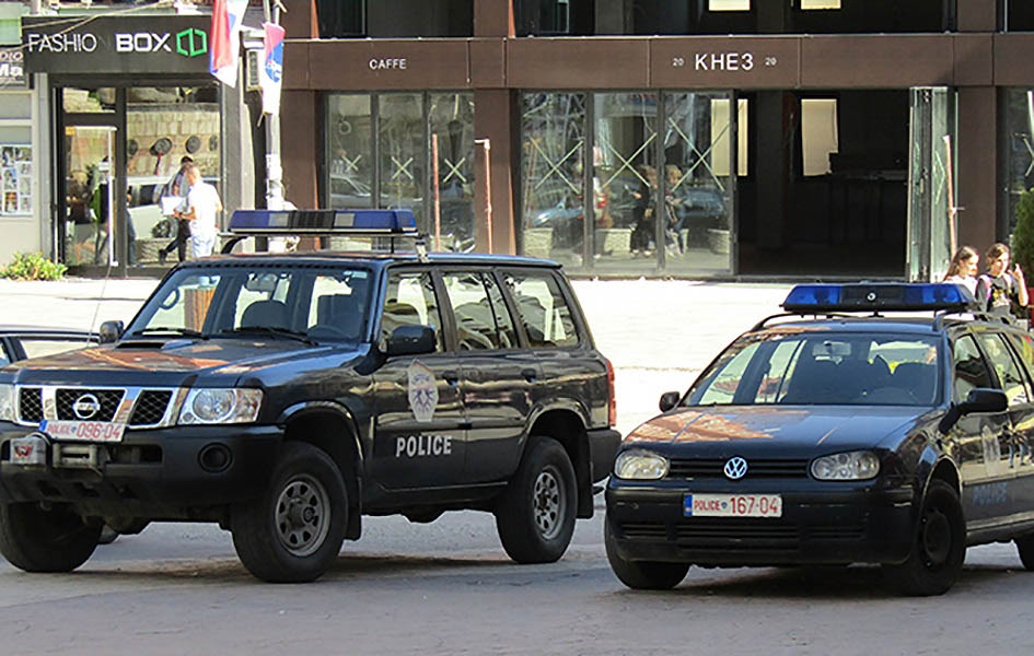 Supruga uhapšenog policajca: Optužen za ratni zločin