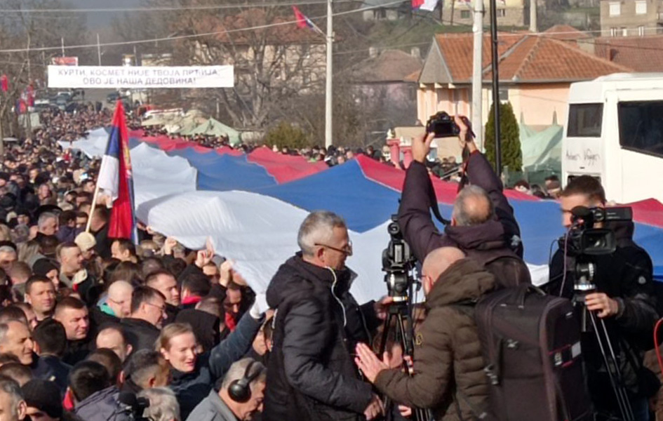 KP: Protest završen mirno, okupljeno oko 1.500 lica