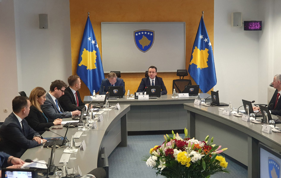 Kurti održao sednicu Saveta bezbednosti: Čekamo akcije KFOR-a