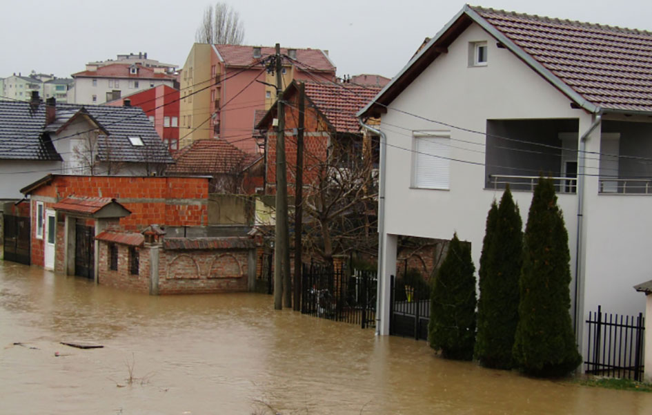 Poplave na Kosovu, vanredna situacija u Mitrovici i Srbici