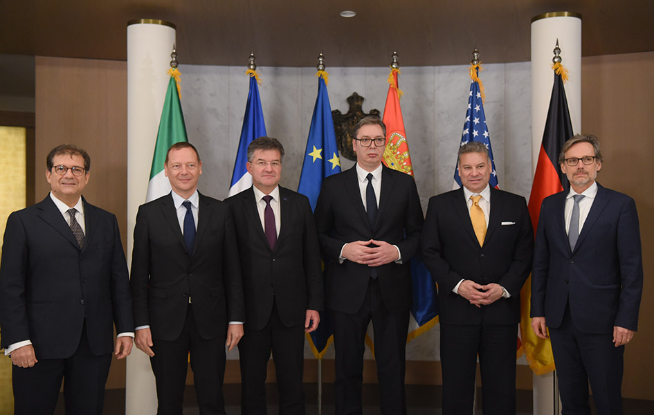 Vučić sa predstavnicima „petorke“ o daljim koracima u dijalogu