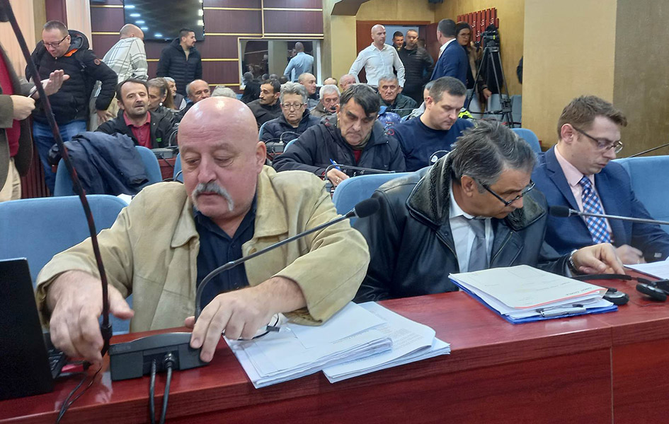 Leposavić: Javna rasprava o eksproprijaciji zemljišta. Građani traže poništenje odluke Vlade Detalj sa javne rasprave (Foto KoSSev)
