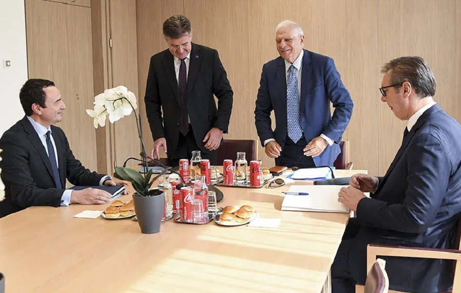 Kurti: Na sastanku s Vučićem u Briselu neće biti reči o ZSO Na sastanku u Briselu (Foto Beta, Evropski savet)