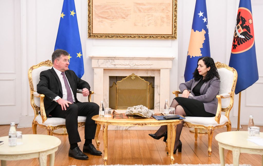 Miroslav Lajčak i Vjosa Osmani (Foto Predsedništvo Kosova)