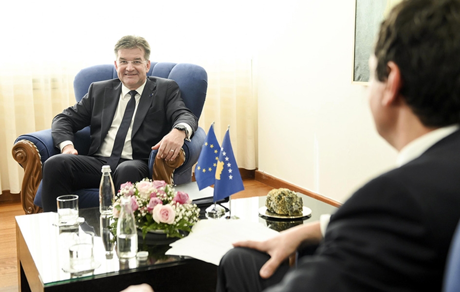Lajčak danas u Prištini, popodne sastanak sa Kurtijem Miroslav Lajčak i Aljbin Kurti (Foto Kabinet premijera Kosova)