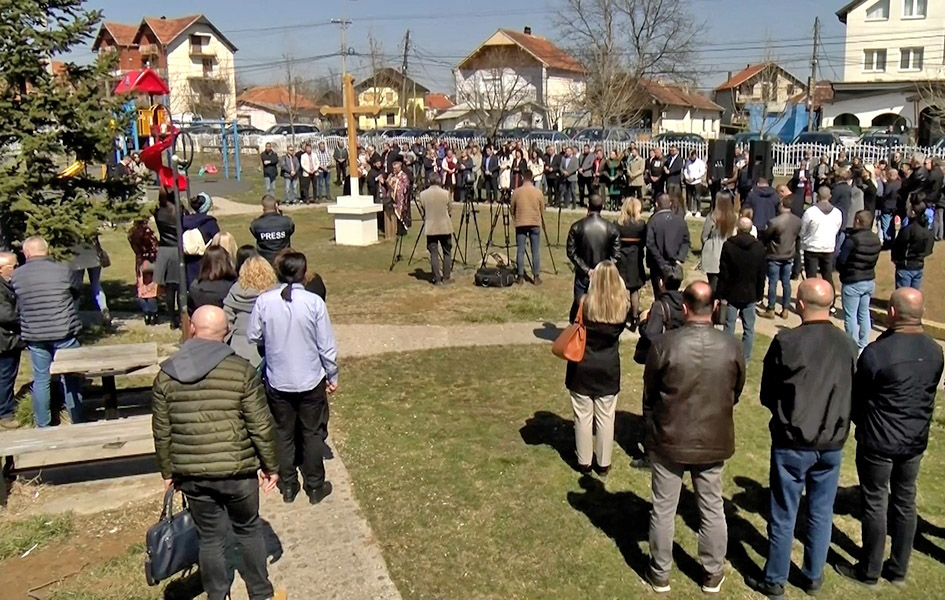 Obeležavanje 24 godišnjice NATO bombardovanja Sa prošlogodišnjeg obeležavanja godišnjice početka bombardovanja (Foto Kim arhiva)