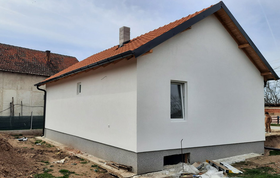 Pomoć za sanaciju kuća u Kosovskom Pomoravlju Završeni radovi na jednoj od kuća (Foto Kancelarija za KiM)