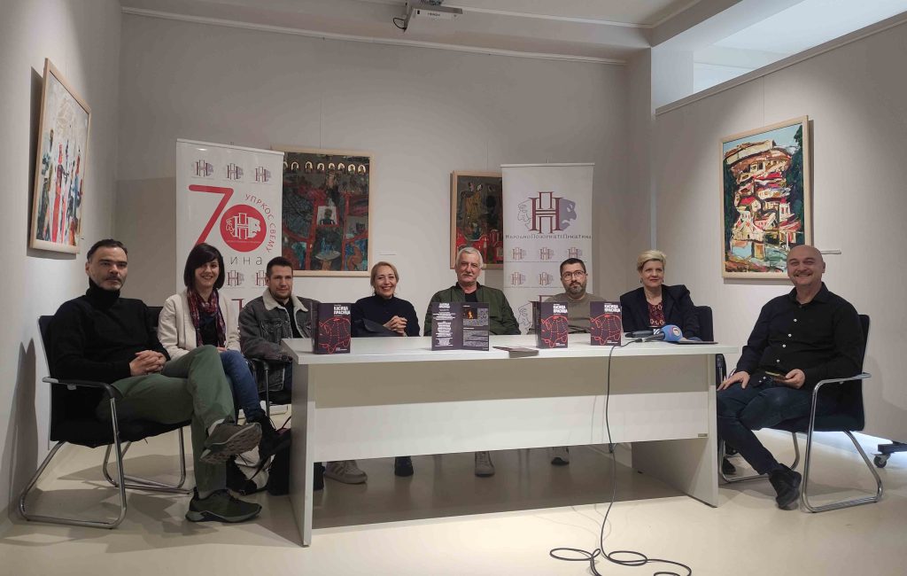 ’’Kasica prasica’’ premijerno u Gračanici: Život kao groteska Detalj sa konferencije za predstavu (Foto Kim)