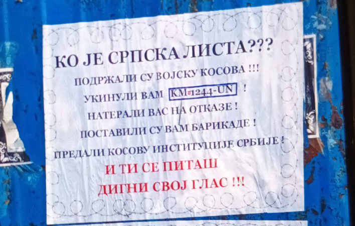 Plakati u Leposaviću: Ko je Srpska lista? Plakat u Leposaviću (Foto Kim)