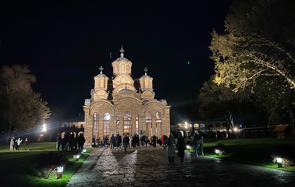 Vaskršnja liturgija u manastiru Gračanica Manastir Gračanica (Foto Kim)
