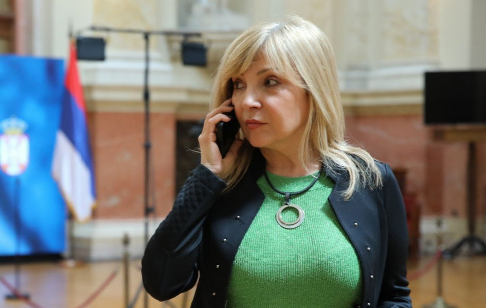 Tanja Manojlović: Molotovljev koktel u svakoj kući i crkvenoj porti Tatjana Manojlović (Foto Tviter@mantanja)