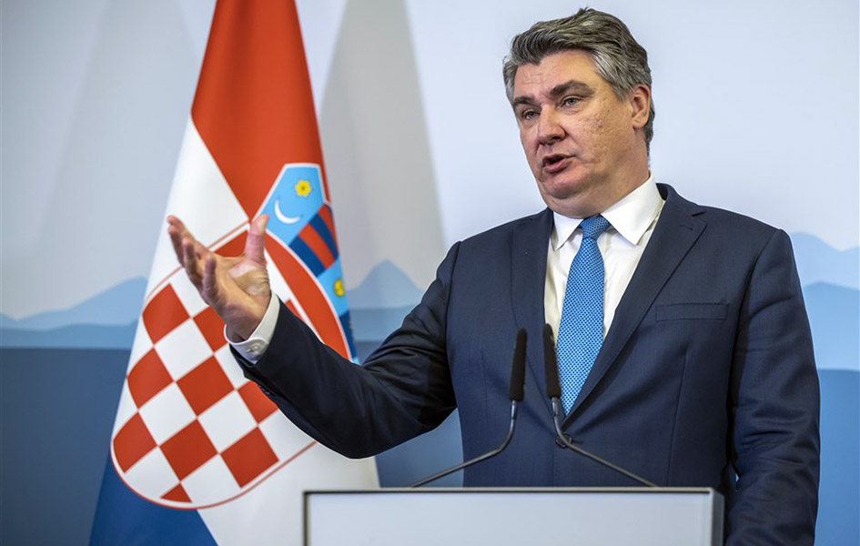 Milanović: Kosovo je bilo deo Srbije, sad više nije jer su bili grozni gospodari Predsednik Hrvatske Zoran Milanović (Foto EPA)