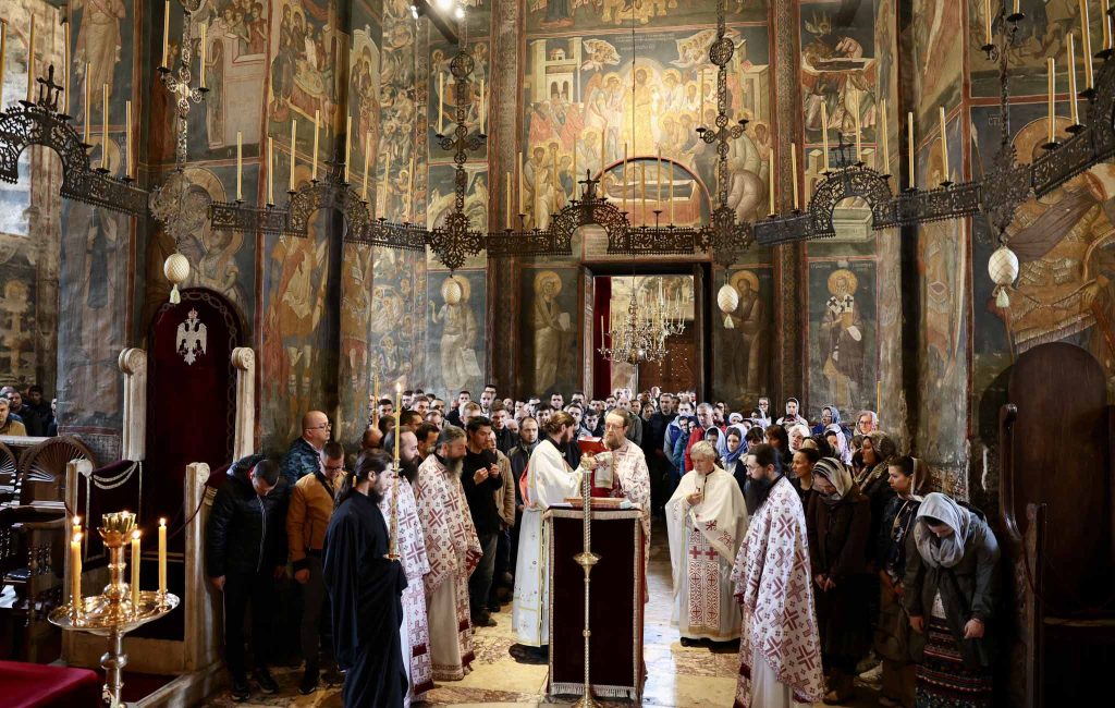 Nedelja mironosica svečano proslavljena u Visokim Dečanima (Foto Tviter @DecaniMonastery)