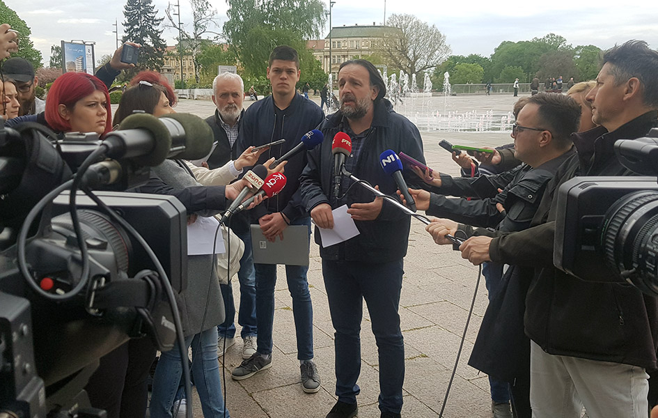 UNS obeležio Svetski dan slobode medija: Braniti slobodu govora, svedočiti dijalog i profesiju Živojin Rakočević na obeležavanju Svetskog dana slobode medija u Nišu (Foto Kim)