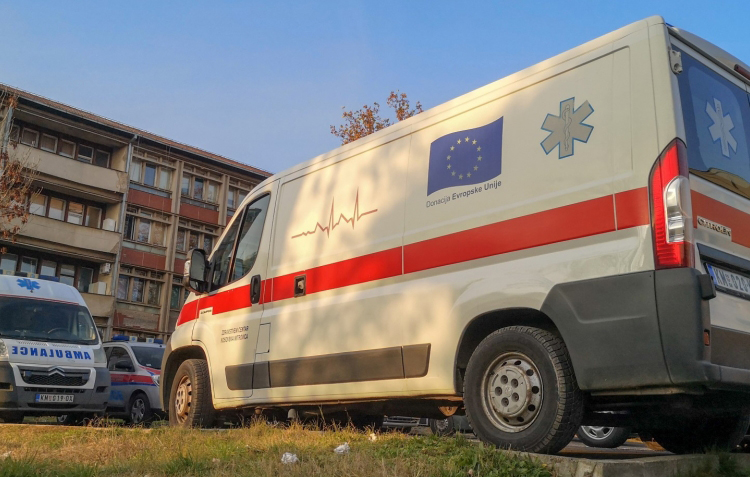 Pokušaj samoubistva u severnom delu Mitrovice Kliničko-bolnički centar Kosovska Mitrovica (Radio Kontakt Plus)