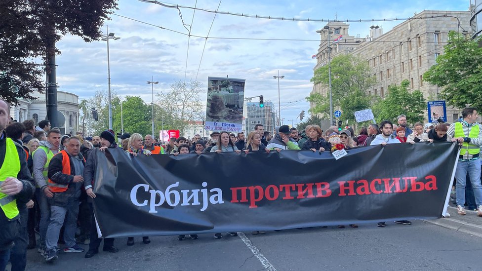 Novi protest „Srbija protiv nasilja“ u Beogradu Detalj sa protesta "Srbija protiv nasilja" (Foto N1)