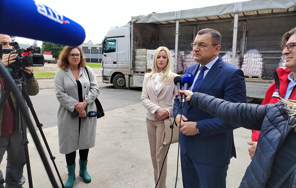 Humanitarna pomoć Pokrajinske vlade i Crvenog krsta Eparhiji raško-prizrenskoj Ilustracija (Foto Pokrajinska vlada)