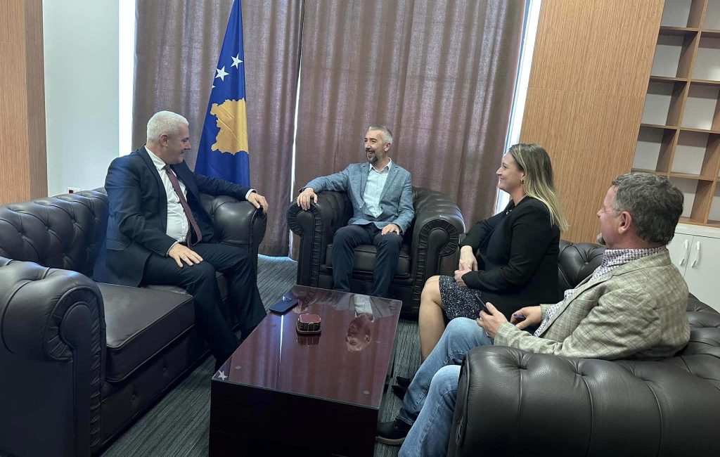 Svećlja posetio Atića (Foto Fejsbuk @Xhelal Sveçla)